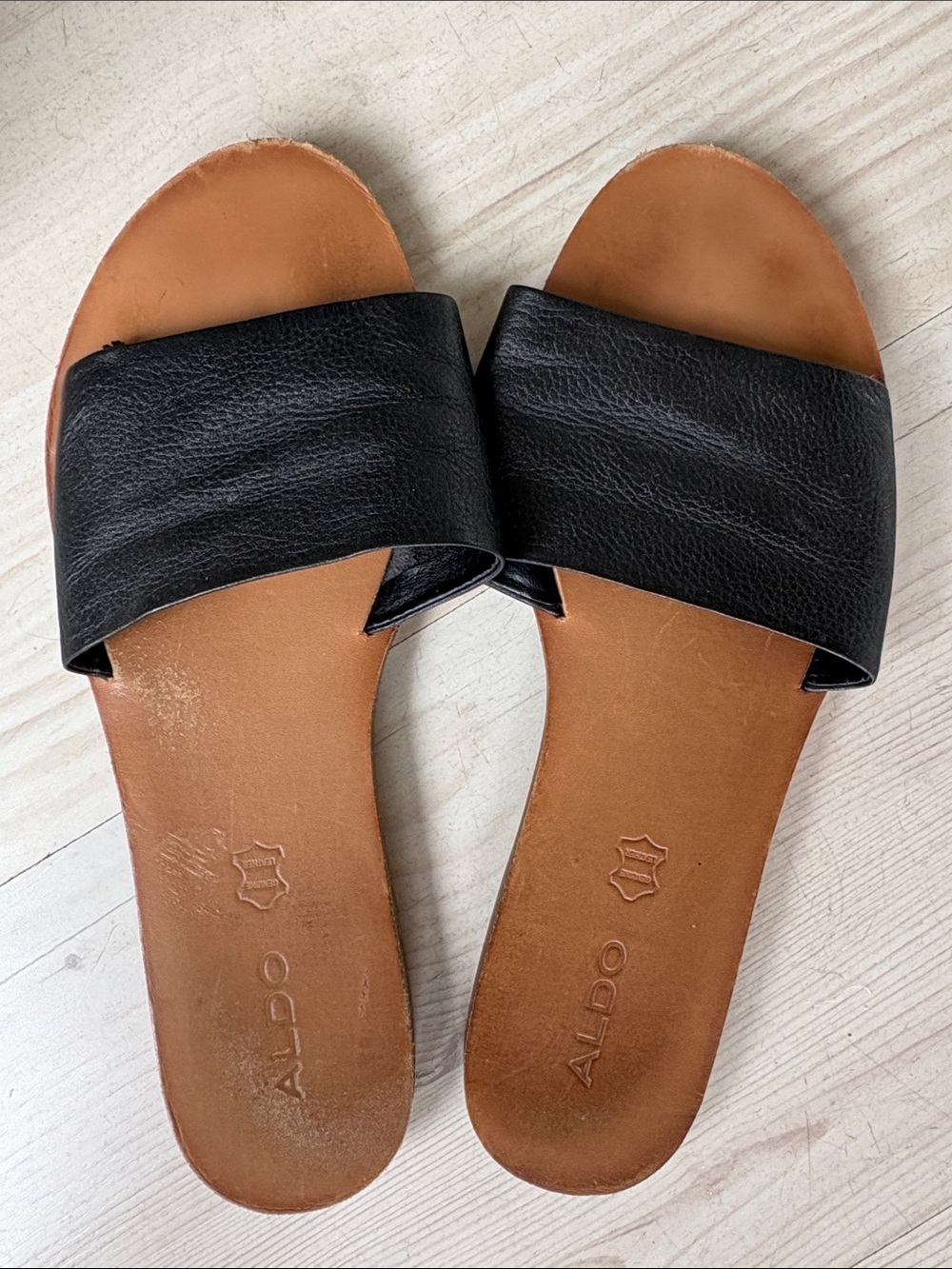 Aldo Black and Tan Leather Slide Sandals- 7